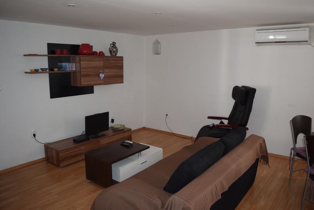 Apartment Klara ชิเบนิก ห้อง รูปภาพ