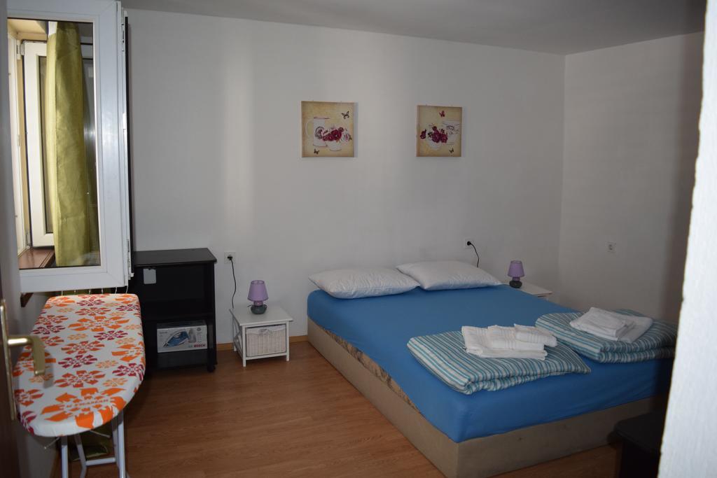 Apartment Klara ชิเบนิก ห้อง รูปภาพ